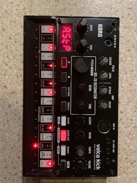 Korg volca kick generator analogowy
