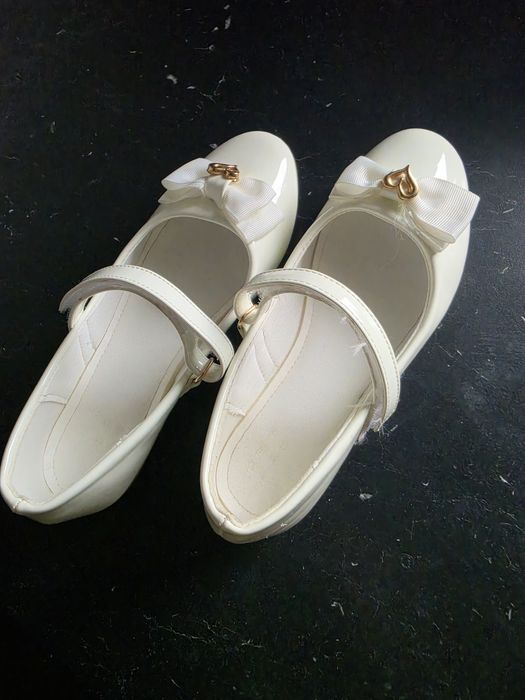 Baleriny polbuty czółenka 35 białe