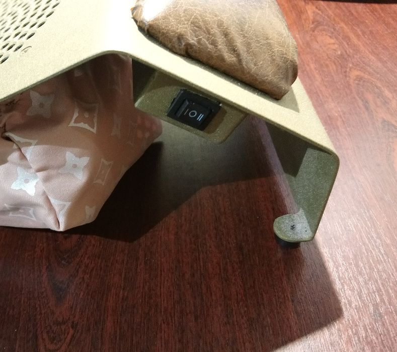 Вытяжка для маникюра