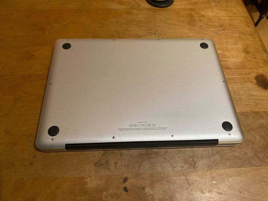 MacBook Pro 13” Mid 2012 | 16GB RAM | SSD | Carregador