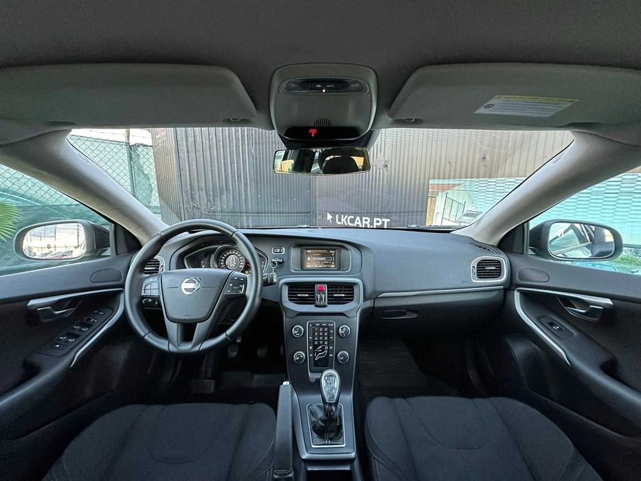 Volvo V40 1.6 Diesel `GARANTIA `