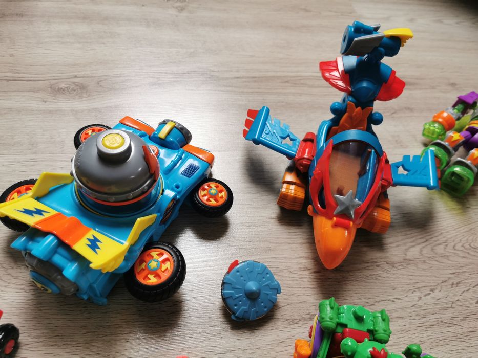 Mega duży zestaw Super Zings + Robot
