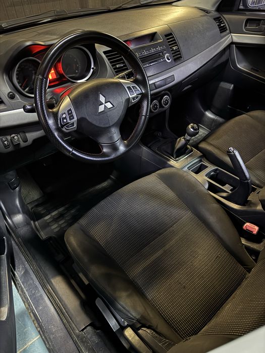 Продам в рассрочку mitsubishi Lancer.