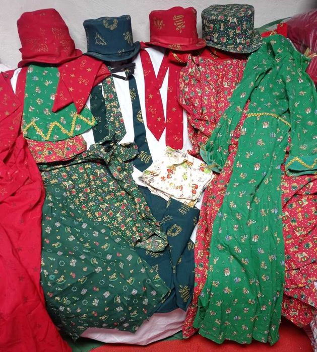 Vestuário de Pai e Mãe Natal, Duendes e afins. Mais de 80 peças