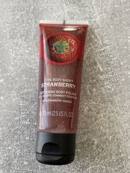 The Body shop wygładzający peeling do ciała