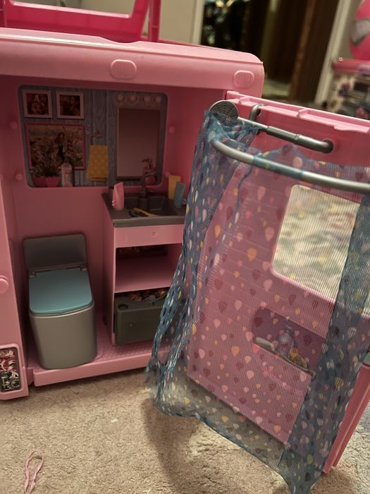 Kamper Barbie z akcesoriami