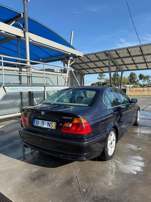 BMW E46 320i 6 cilindros