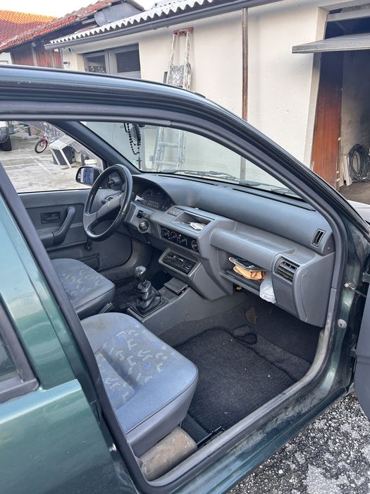 Renault Clio 1.2 • 98.000KM • 1 dono