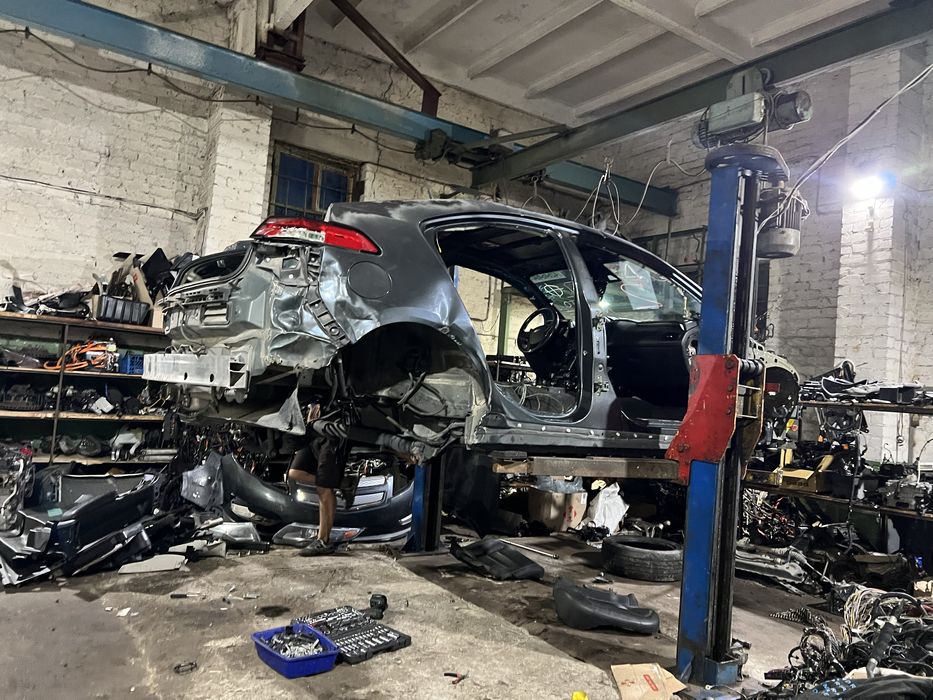 Запчасти авто кузова Chevrolet volt 1 2 запчастини кузова вольт 1 2