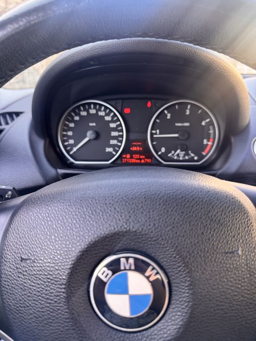 Bmw serie 1  118D — photo 5