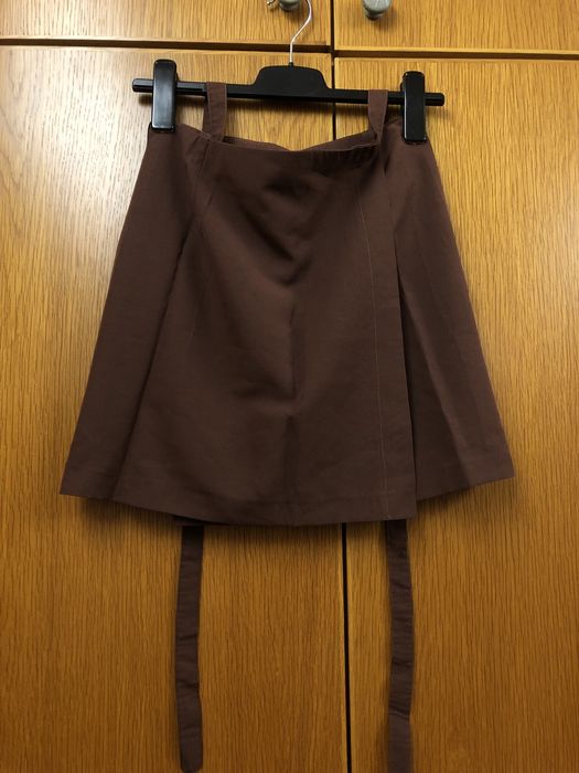 Saia castanha nova