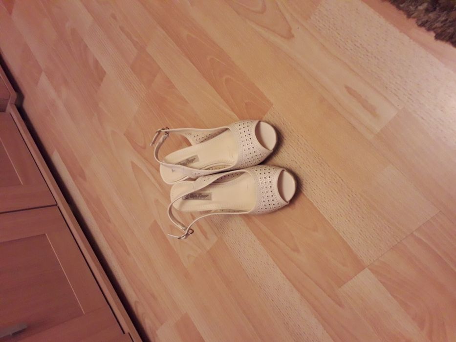 Buty damskie