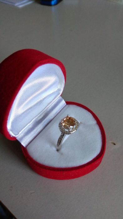 Anel de Noivado saphira/topazio autentico