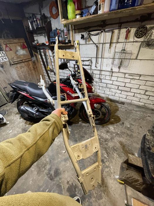Продам Підрамник на Loncin 300/250