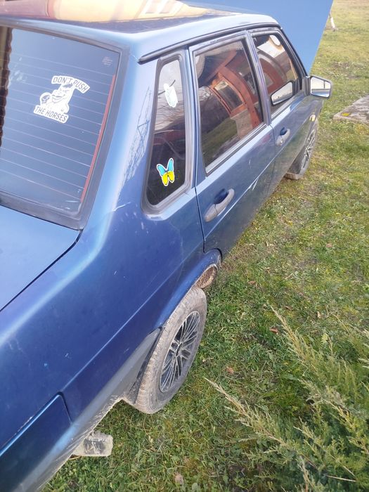 Продам ваз 21099і