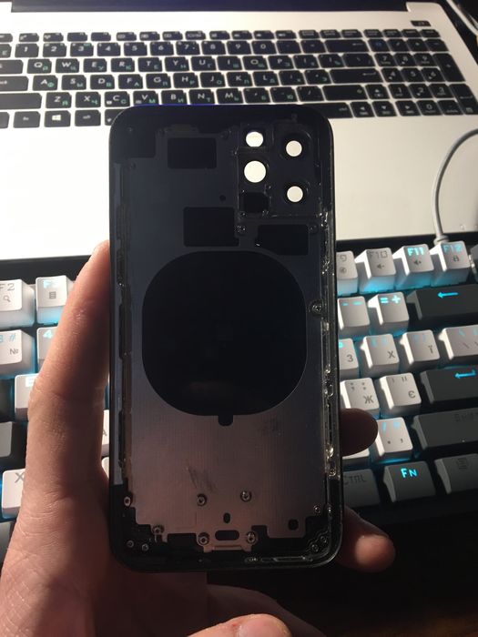 Продам корпус iPhone 11 pro стан 9/10