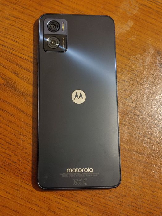 Продам телефон motorola e22