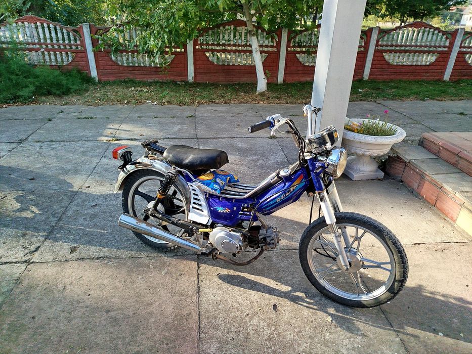 Продам мопед дельта по запчастинам