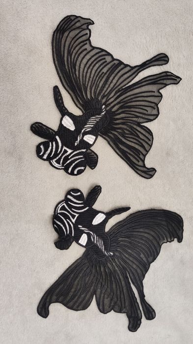 Komplet - 2 czarne duże naszywki aplikacje karpie koi