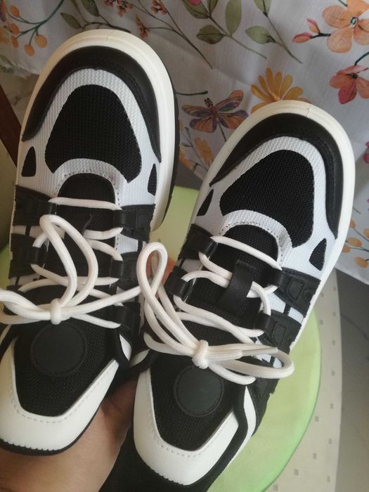 Sneakersy adidasy nowe rozm 40