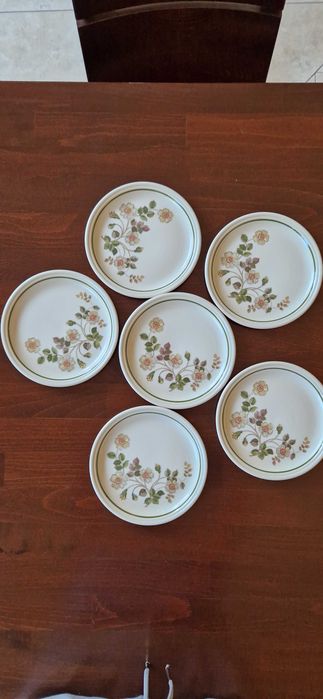 Zestaw 6 szt ceramicznych kubków ze spodkami i talerzami 18 elementów Autumn Leaves 1418/ 3820 stan idealny