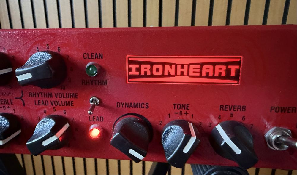 Wzmacniacz Laney IRT-Studio Limited Edition Red – lampowy head