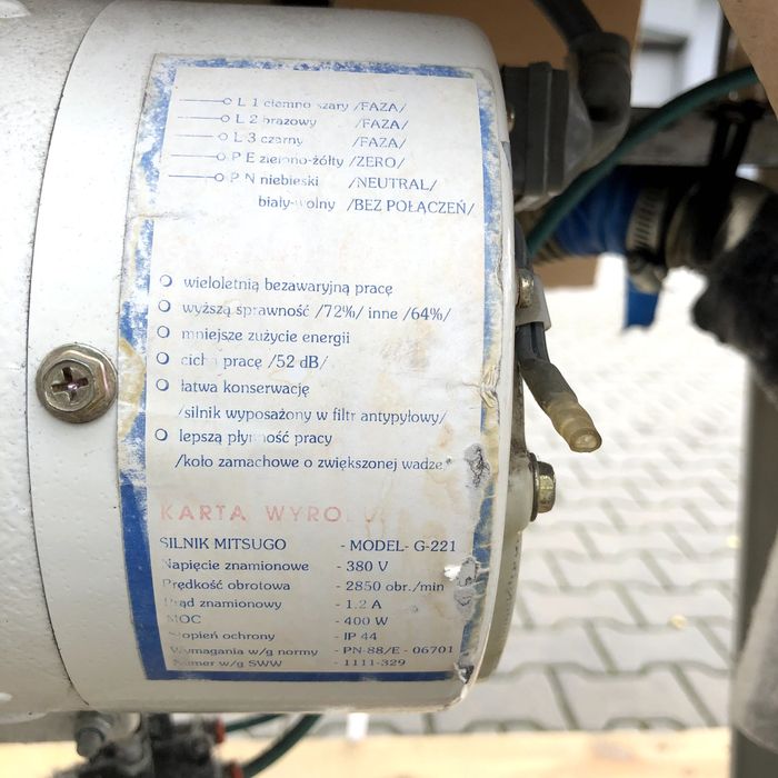 Maszyna do szycia - Overlock Yamato - 4 nitki