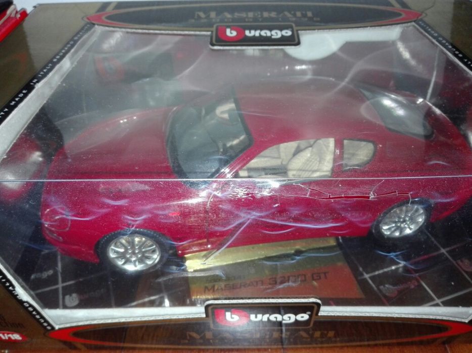 Carros Buraggo vermelho