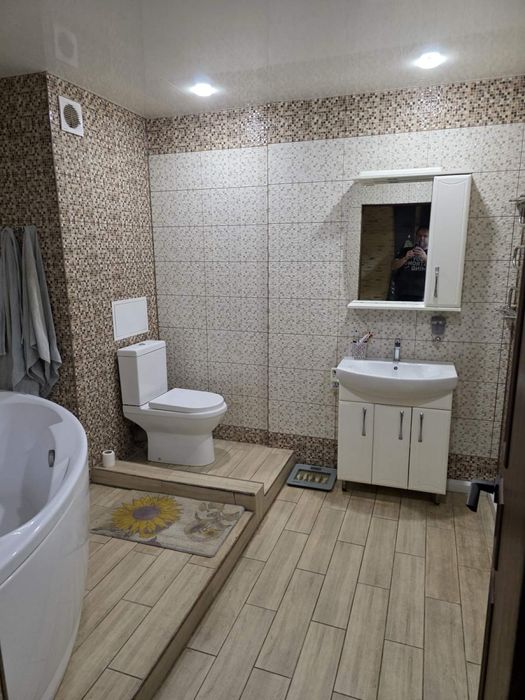 Продам 5ти ком квартиру л/б 5мкр «е відновлення»