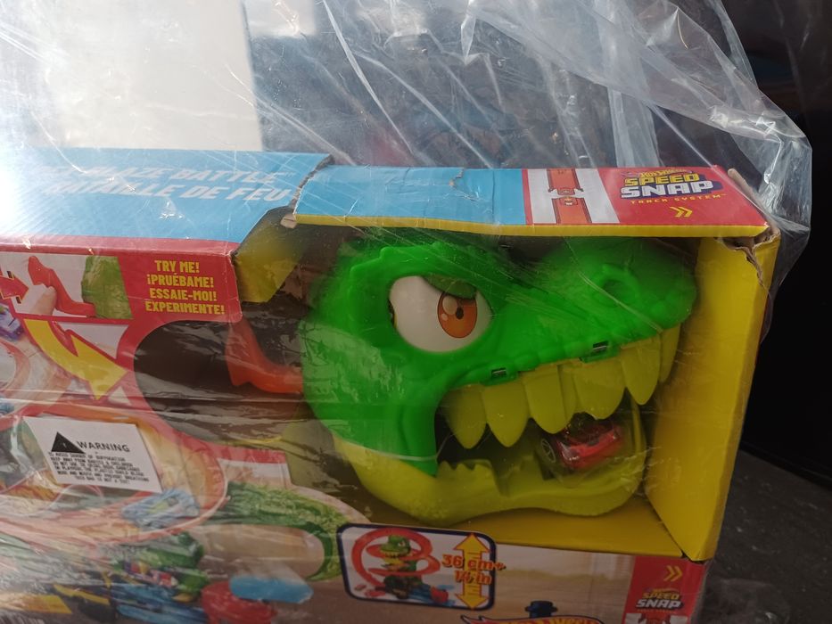 Пошкоджена коробка! Hot Wheels City T-Rex хот вилс рекс трек