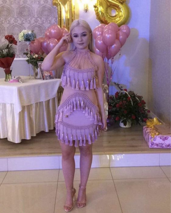 Sukienka jak Balmain jak Kylie Jenner studniówka karnawał 18-nastka