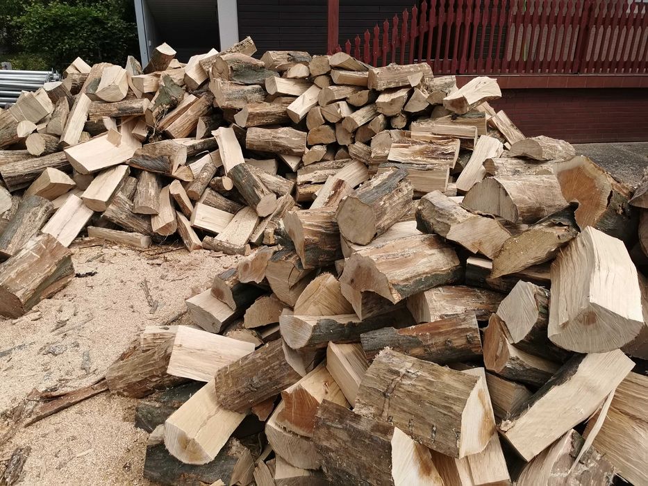 Drewno Opałowe Kominkowe Buk Grab Sezonowany Transport