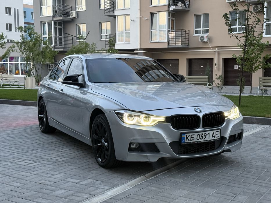 Продам BMW f30 2018 год