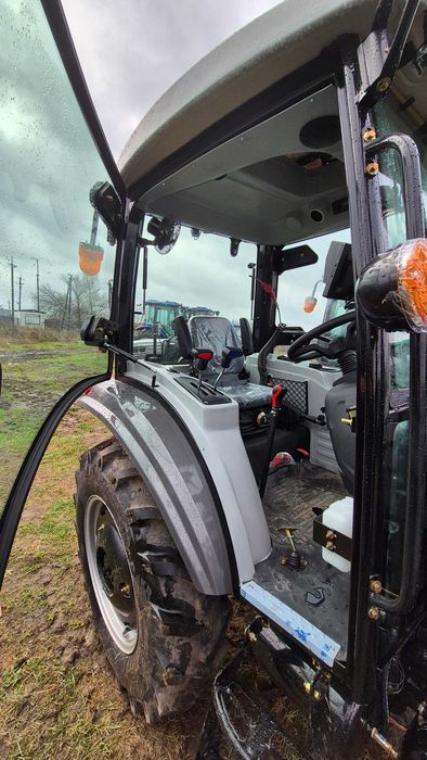 Трактор Скаут 404С с кабиной 2025 года новый