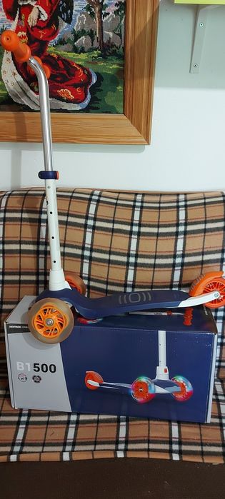 Hulajnoga trzykołowa b1 500 dla chłopca Decathlon. .