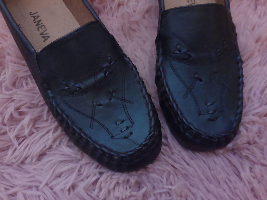 Mokasyny czarne damskie na lekkim obcasie rozmiar 38