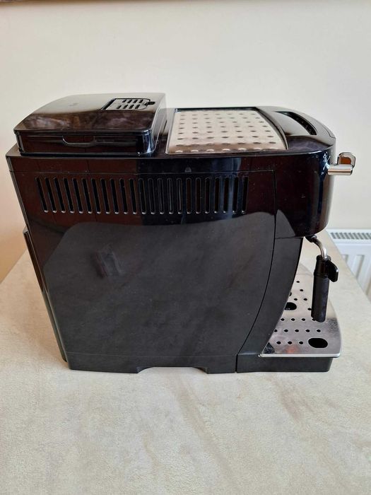 Delonghi Magnifica S - ekspres do kawy