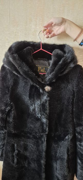 Шуба натуральна, мутон, розмір S