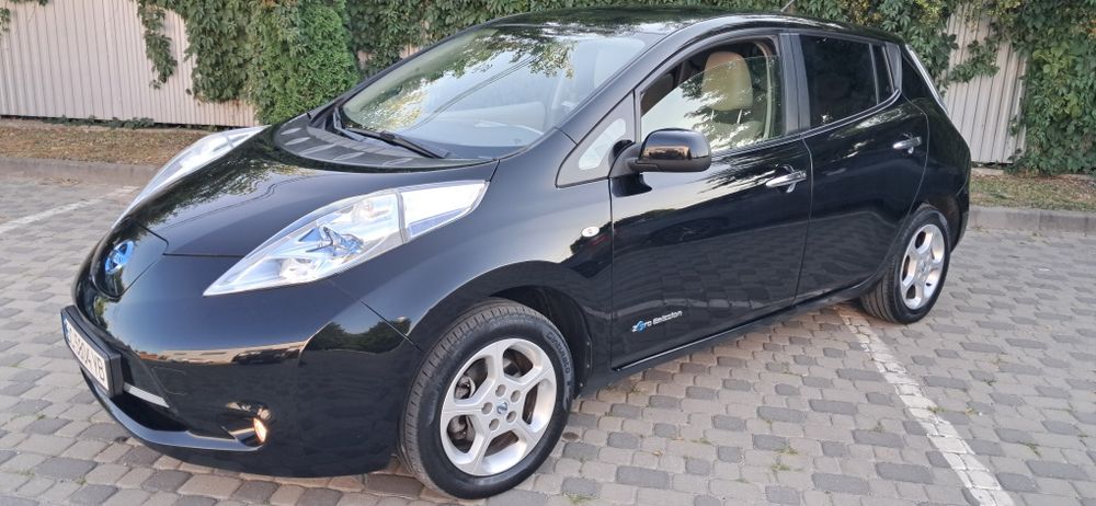 Leaf 24 kwt 2012 рік