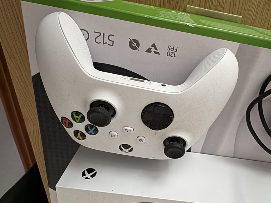 Xbox series s 512 gb kontroler pudelko