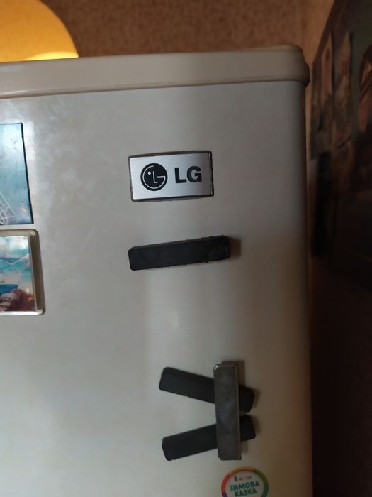Холодильник.  LG
