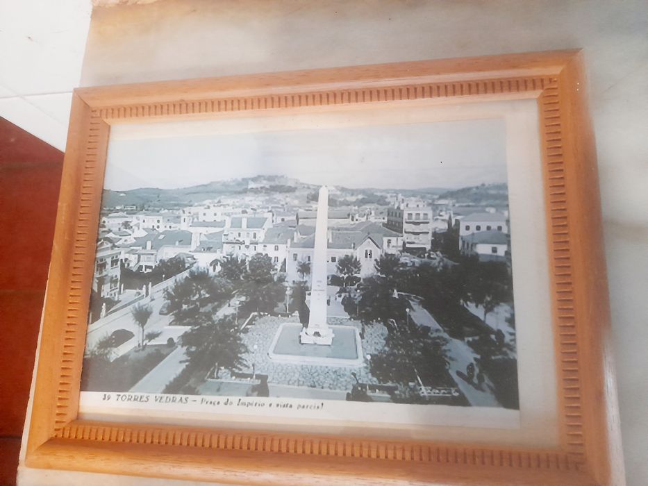 Conjunto de 2 Quadros com Fotografias Antigas Cidade Torres Vedras