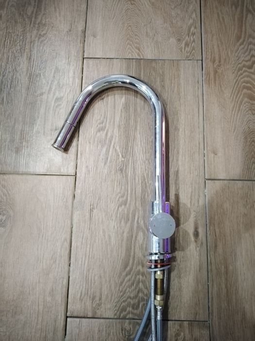 Bateria kuchenna z wyciągana wylewką