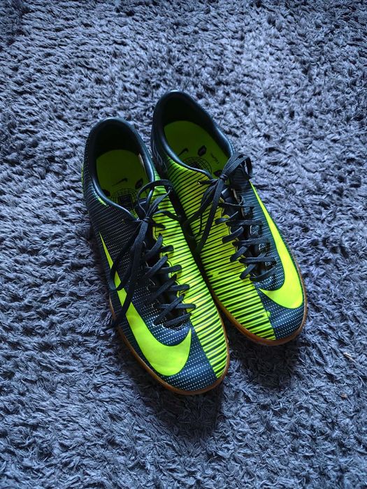 Buty sportowe halówki