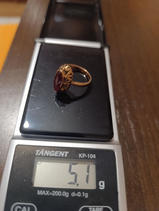 Золото, настоящее.