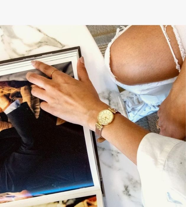 Женские часы Anne Klein