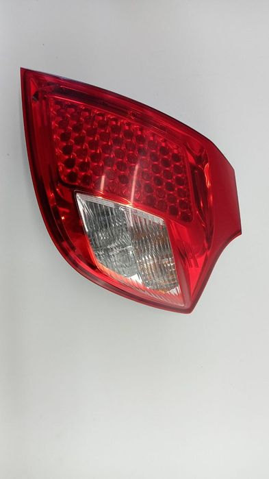 Фонарь задний правый стоп Kia Ceed 2009-2012 924021H0