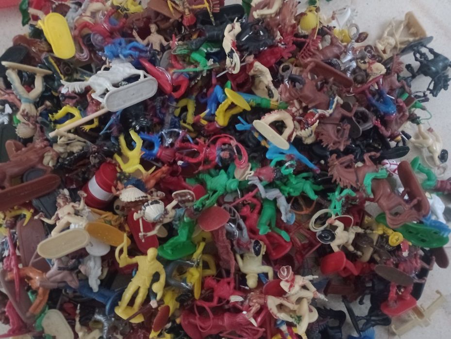 Żołnierzyki z lat siedemdziesiątych.