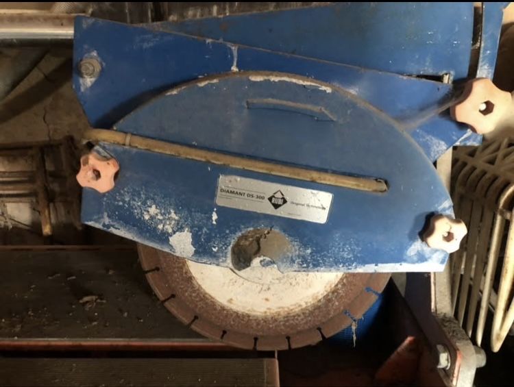 Mesa corte de cerâmica