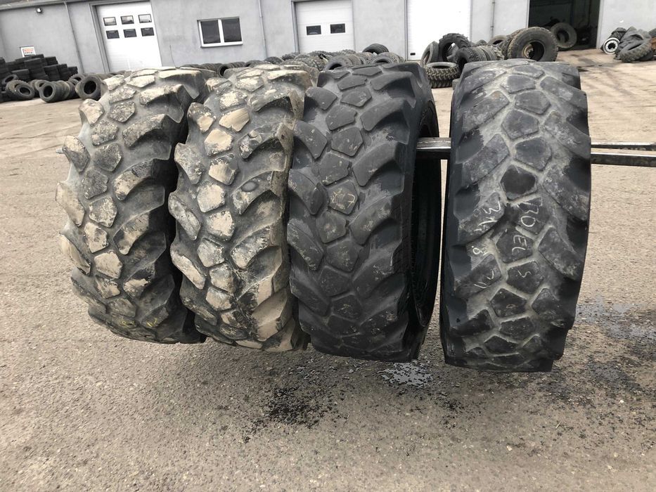 15.5-25 Opony Przemysłowe JCB SITEMASTER 50% Bieżnika 15.5r25